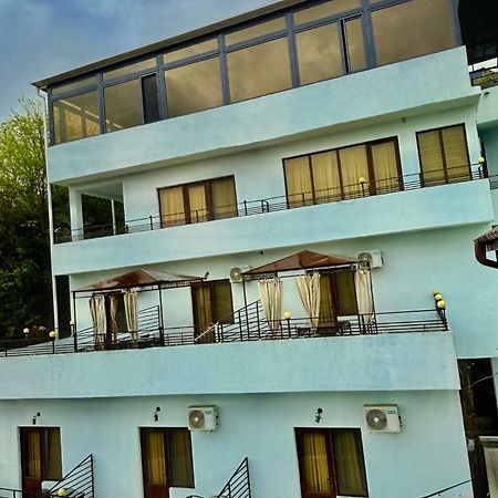 Hotel Balcony Kutaisi Exterior photo